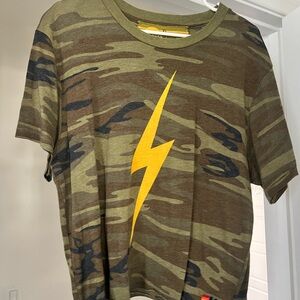 Aviator Nation Women’s SZ XL Camo T-Shirt with Yellow Lightning Bolt